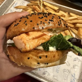 Pacific Catch - Salmon Avocado Burger - Seafood Near Me - Tustin, California Pacific Catch - Salmon Avocado Burger - Seafood Near Me - Tustin, California