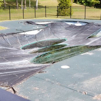 Great Pines Resort - Disgusting Pool cover - Resorts Near Me - Old Forge, New York