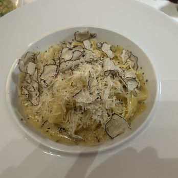 Crossroads Kitchen - Fettuccine & Truffle (GFO) - Vegan Near Me - Las Vegas, Nevada Crossroads Kitchen - Fettuccine & Truffle (GFO) - Vegan Near Me - Las Vegas, Nevada