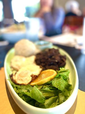 Kusina Filipina Cerritos by null