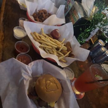 The Shack - Sports Bars Near Me - Playa Del Rey, California