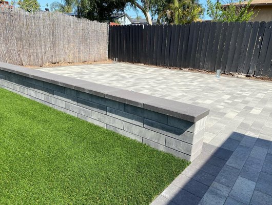 Retaining Wall Installation - We also are proud to install retaining walls to match your new paver patios! Available in Austin and the surrounding areas with free estimates. Call now to schedule.