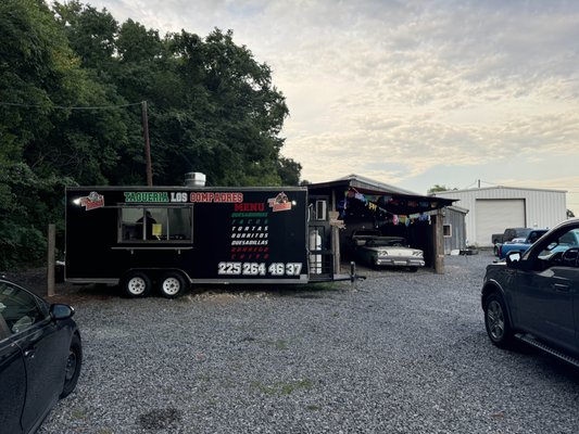 Birria & Barbacoa de Chivo Los Compadre's Taco Truck by null