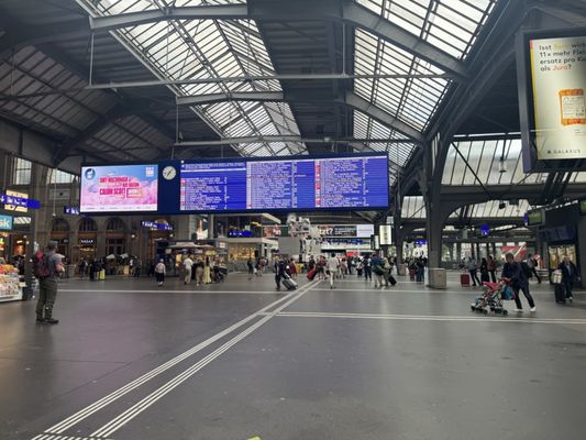 ShopVille - Zürich Hauptbahnhof by null