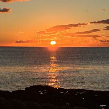 Bluefin Bay on Lake Superior - Amazing sunrises - Hotels Near Me - Tofte, Minnesota Bluefin Bay on Lake Superior - Amazing sunrises - Hotels Near Me - Tofte, Minnesota
