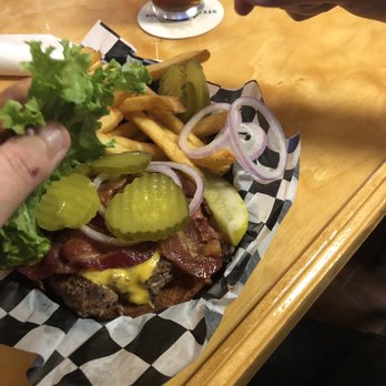 Kelly's Burgers and Beer - Burgers Near Me - Melbourne, Florida