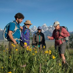 The Hole Hiking Experience
