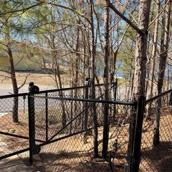 Monfort Fence