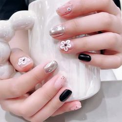 Y2 Nails Lounge