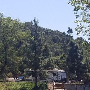 Champagne Lakes RV Resort - RV Parks Near Me - Escondido, California