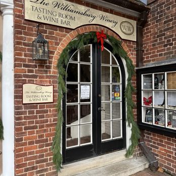 Merchants Square - Williamsburg Winery tasting room - Shopping Centers Near Me - Williamsburg, Virginia