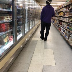 P & D Grocery - Frozen section