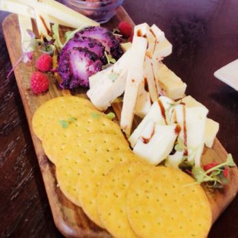 Due 360 - Cheese & crackers board - Tapas/Small Plates Near Me - Summit, New Jersey