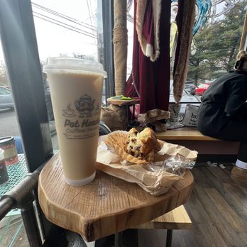 Pot Heads Coffee House - Coffee & Tea Near Me - Bensalem, Pennsylvania