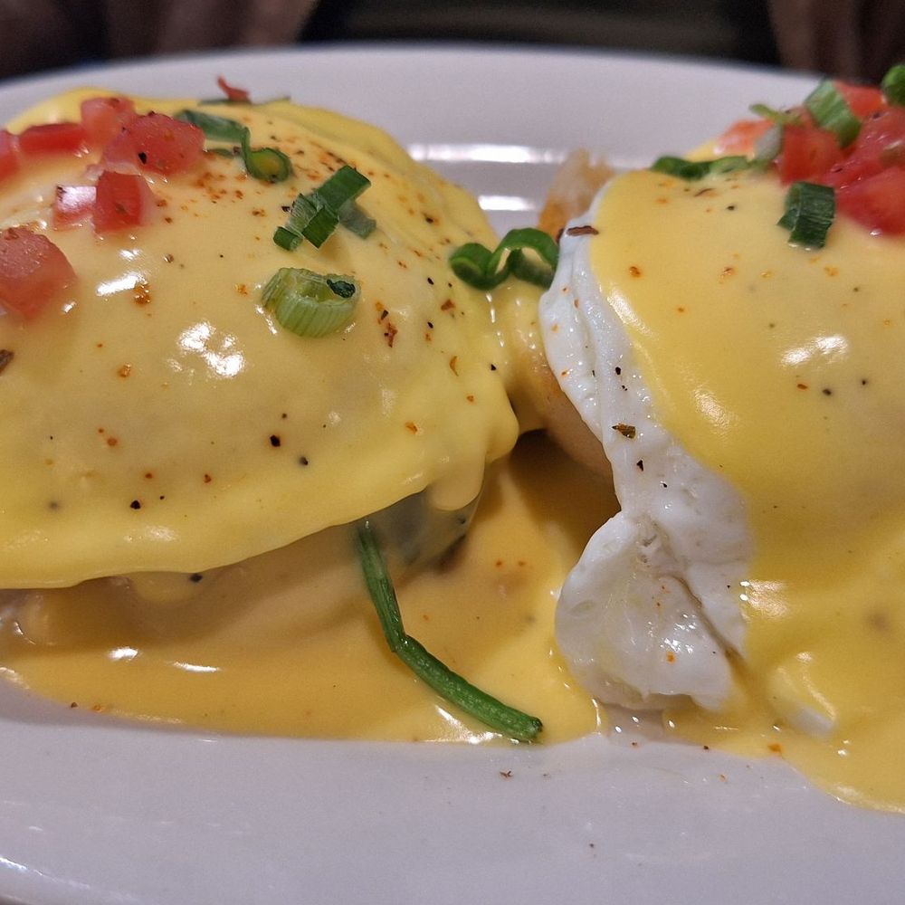 Julwin's Restaurant - Eggs florentine - Breakfast & Brunch Near Me - Fairhope, Alabama Julwin's Restaurant - Eggs florentine - Breakfast & Brunch Near Me - Fairhope, Alabama