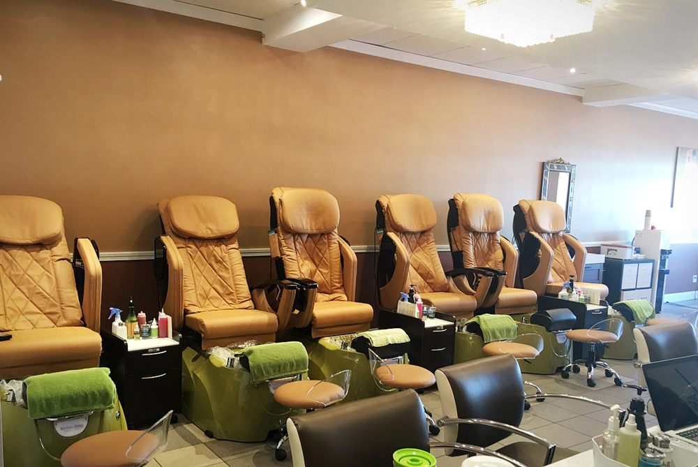 MADISON PARK NAIL & SPA - 10 Photos & 18 Reviews 【694 Boston Post Rd