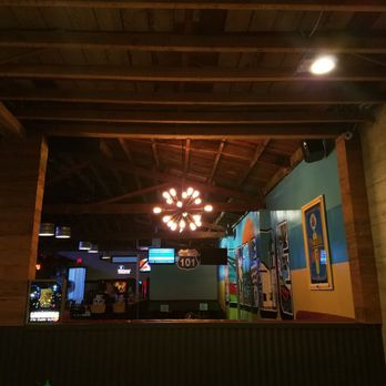 Fat Joe's O'side - Awesome ambience - Sports Bars Near Me - Oceanside, California