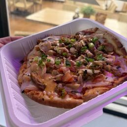 Lechon kawali mini pizza Lechon kawali mini pizza