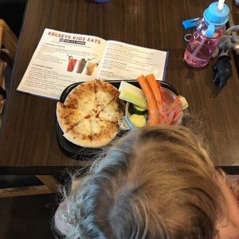 Kelseys Original Roadhouse - Kids pizza and veggies - Bars Near Me - Milton, Ontario