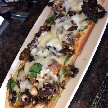 Sbicca Del Mar - Flatbread - Wine Bars Near Me - Del Mar, California Sbicca Del Mar - Flatbread - Wine Bars Near Me - Del Mar, California