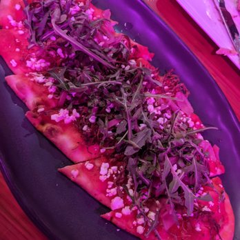 Lit Kitchen & Lounge - Brisket Flatbread - New American Near Me - Dallas, Texas Lit Kitchen & Lounge - Brisket Flatbread - New American Near Me - Dallas, Texas
