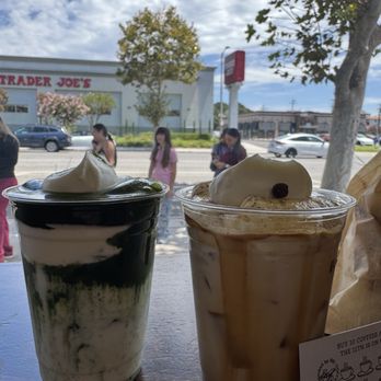 Re Coffee - Matcha einspanner and coffee einspanner - Desserts Near Me - Northridge, California Re Coffee - Matcha einspanner and coffee einspanner - Desserts Near Me - Northridge, California