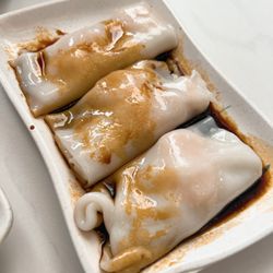 New Taste - Rice roll noodles with shrimp dim sum