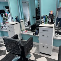 Snippers - hair station