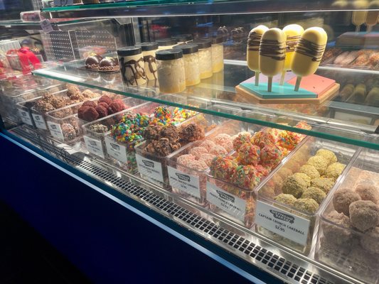 OKAY Cannabis- Wheeling by null