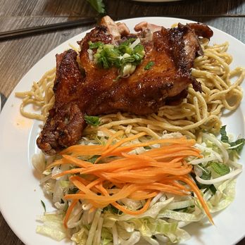 Ben Tre - 5-Spice Chicken with garlic noodles - Vietnamese Near Me - San Francisco, California