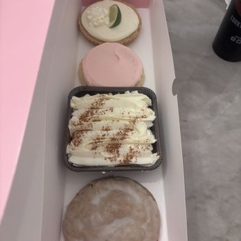Crumbl - New Albany - Key lime, pink sugar, tres leches, iced oatmeal! Every single one was DELISH!!!! - Bakeries Near Me - Westerville, Ohio Crumbl - New Albany - Key lime, pink sugar, tres leches, iced oatmeal! Every single one was DELISH!!!! - Bakeries Near Me - Westerville, Ohio