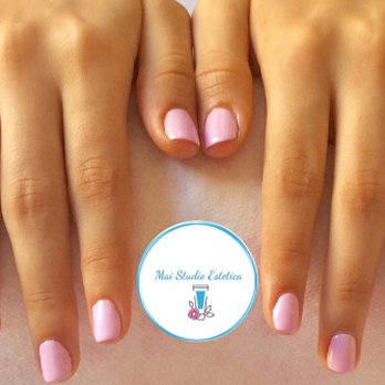 Mai Studio Estética - manicura Completa con Esmaltado Semipermanente y decoración con florecillas. - Skin Care Near Me - Madrid, M