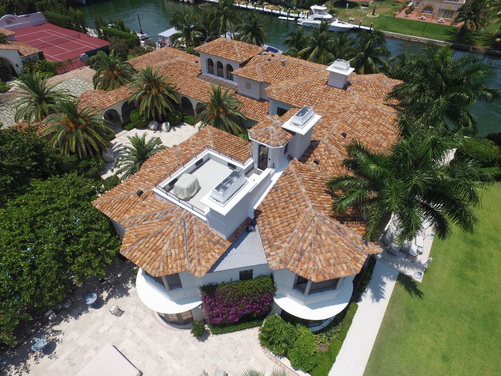 Slide of Z Roofing and Waterproofing