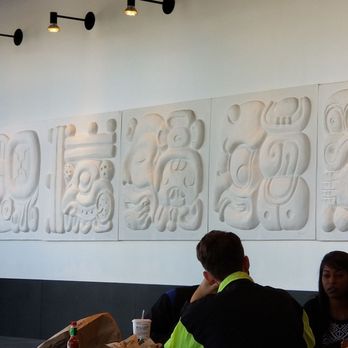 Chipotle Mexican Grill - Fast Food Near Me - Oakville, Ontario