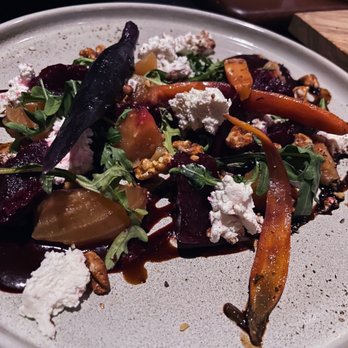Café Momentum - Pittsburgh - Beet salad - Community Service/Non-Profit Near Me - Pittsburgh, Pennsylvania