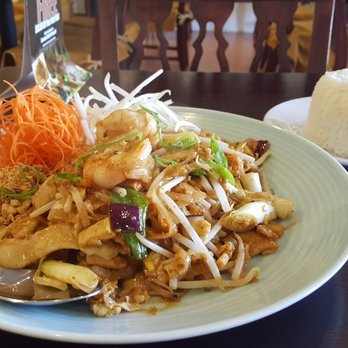 Coconut Rabbit - Combination Pad Thai. Chicken/Shrimp - Thai Near Me - Los Alamitos, California