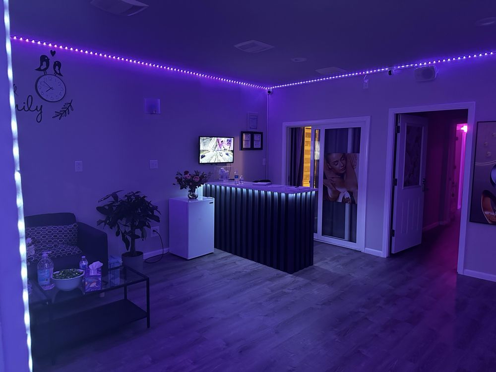 THE EARTH MASSAGE SPA 16 Photos 2352 S Canal St, Chicago, Illinois