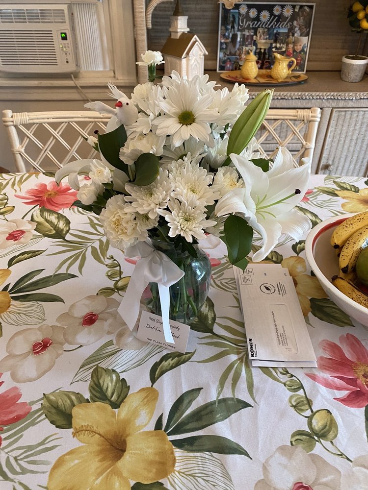 THE PLAZA FLORIST Updated August 2024 19 Photos 539 Ringwood Ave