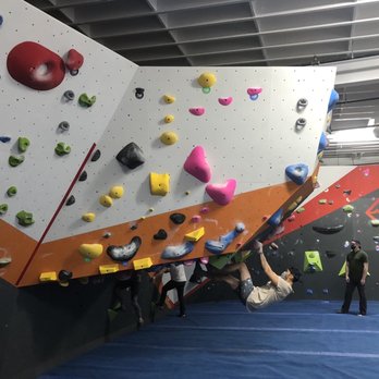 Movement Harlem - Rock Climbing Near Me - New York, New York
