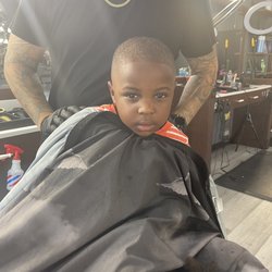 Gilroy Barber Lounge