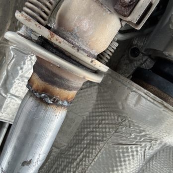 Jim's Muffler & Brake - Horrific welds - Auto Repair Near Me - Barnhart, Missouri