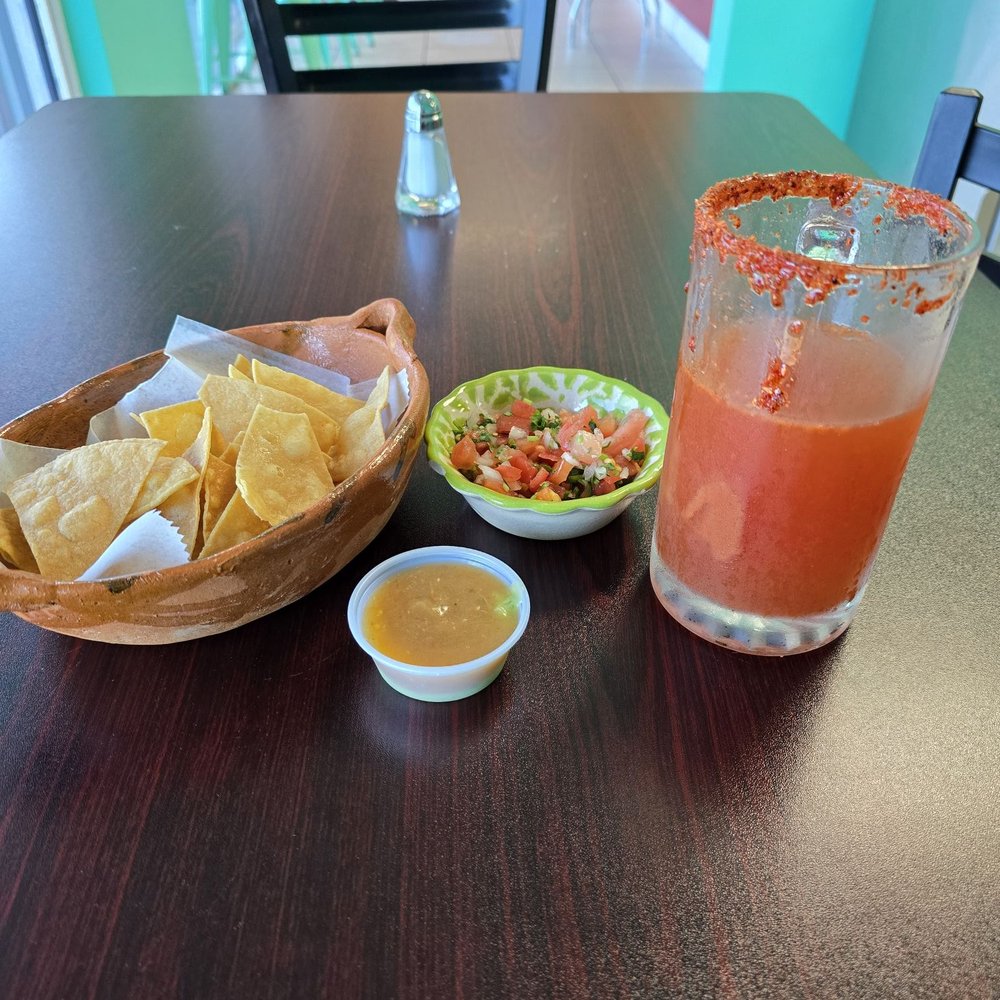Morelia's Taqueria - Complimentary chips - Seafood Near Me - Naranja, Florida
