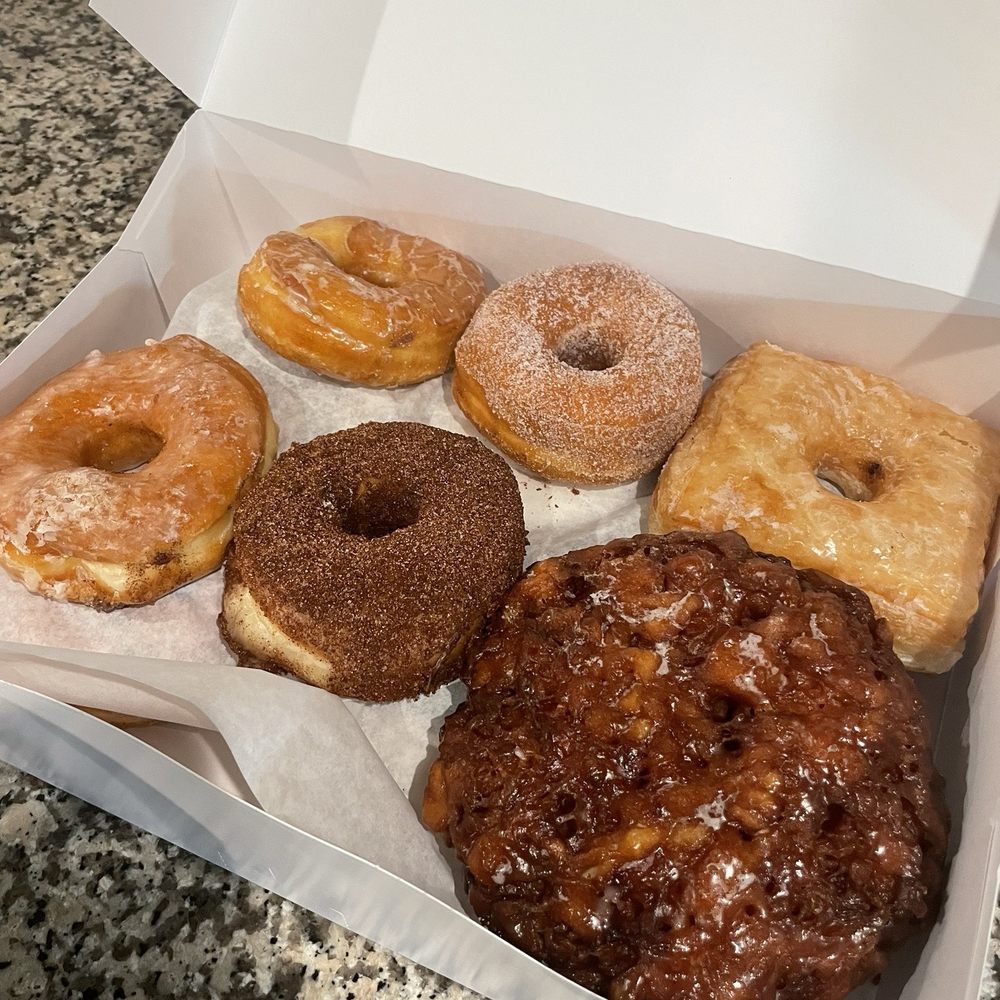 The Donut House - Glazed, cinnamon sugar, granulated sugar, croissant donut, and fritter - Donuts Near Me - Aurora, Colorado The Donut House - Glazed, cinnamon sugar, granulated sugar, croissant donut, and fritter - Donuts Near Me - Aurora, Colorado