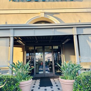 Angelina's Pizzeria Napoletana photo 4