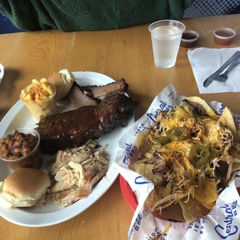 Central BBQ - 3 meat combo and BBQ Nachos. - Barbeque Near Me - Memphis, Tennessee