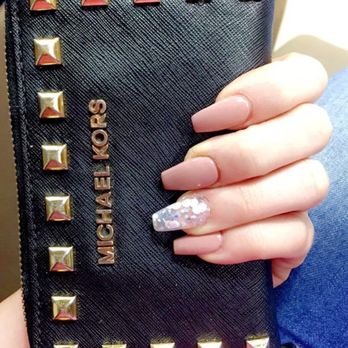 We Nails - I love my nails they did such a great job ! - Waxing Near Me - Northridge, California