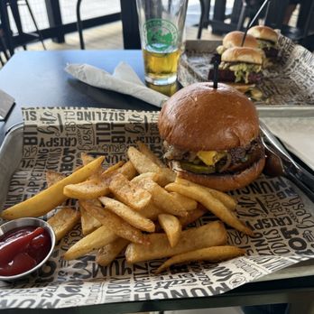 Cartecay River Brewing - Smash burger!!! - Brewpubs Near Me - East Ellijay, Georgia Cartecay River Brewing - Smash burger!!! - Brewpubs Near Me - East Ellijay, Georgia
