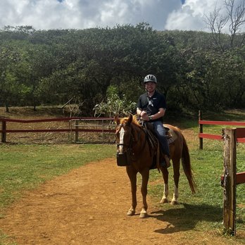 Gunstock Ranch - Me with "Buckles" - Horseback Riding Near Me - Laie, Hawaii Gunstock Ranch - Me with "Buckles" - Horseback Riding Near Me - Laie, Hawaii