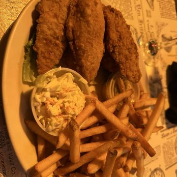 Cameron's Restaurant & Inn - Chicken and chips - Pubs Near Me - Half Moon Bay, California Cameron's Restaurant & Inn - Chicken and chips - Pubs Near Me - Half Moon Bay, California