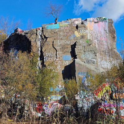 Quincy Quarries Reservation by null